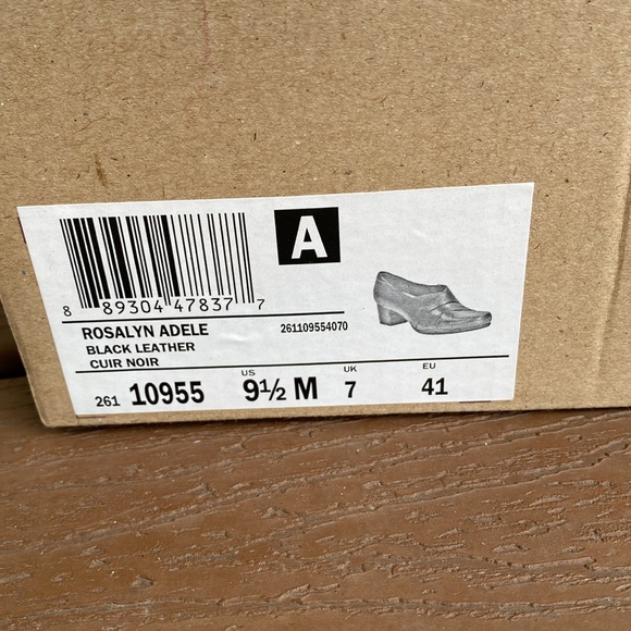 NWT Beautiful Clark's Rosalyn Adele Black Leather size 9.5 M - Picture 6 of 6